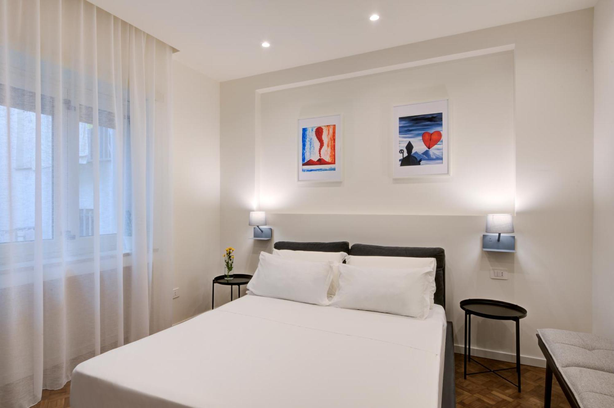 Well Suites - Piazza Dei Martiri Neapel Exterior foto
