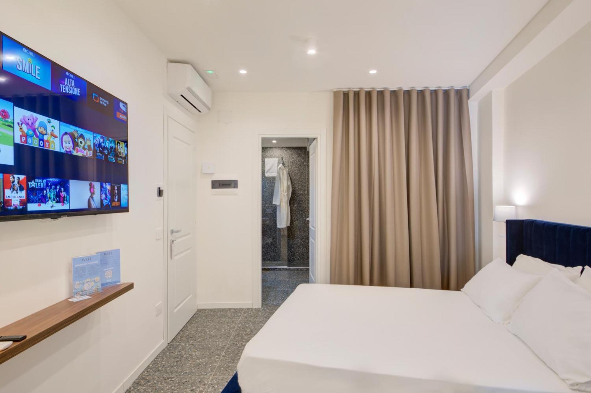 Well Suites - Piazza Dei Martiri Neapel Exterior foto