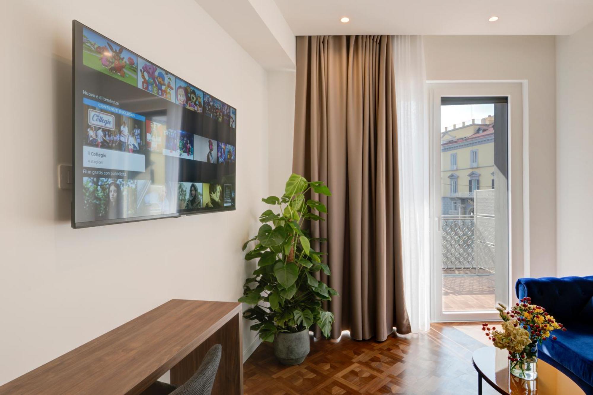 Well Suites - Piazza Dei Martiri Neapel Exterior foto